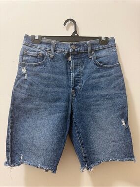 GAP women’s Medium Blue Denim Jean Shorts